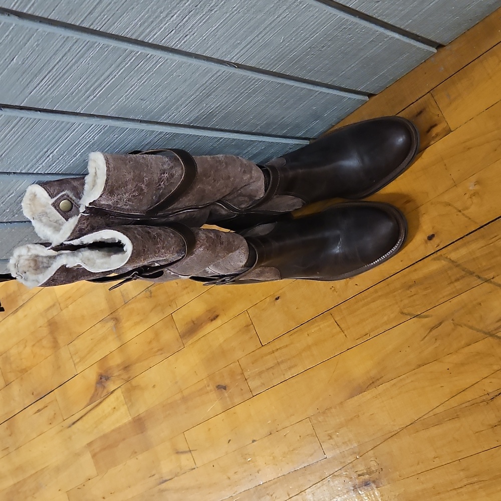 Chic Tall Shearling-Lined Boots